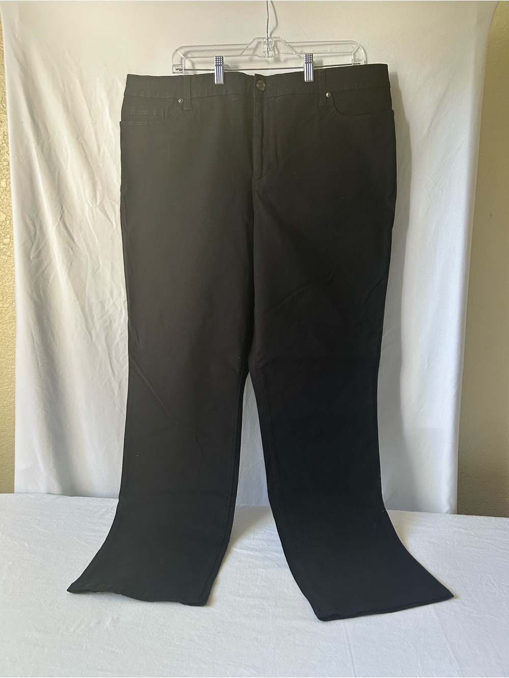 Bandolino Women's Black Jeans Amy Straight Stretch 38 in Waist 31 in Inseam